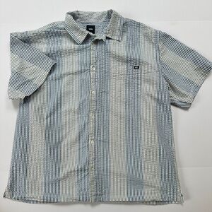 Men’s Vans Short Sleeved Seersucker Shirt
Size XL​